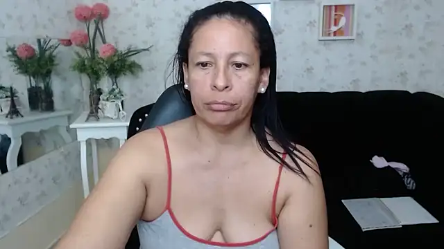 Snapshot of mature_martina chatting on 15, 2, 2025 mature martina online show from 15, 2, 2025