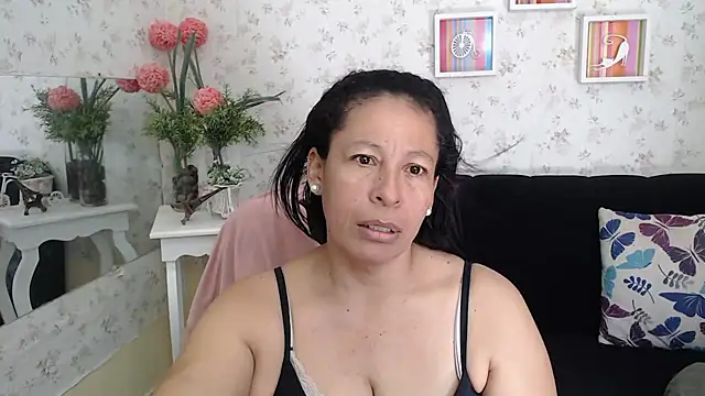 Snapshot of mature_martina chatting on 13, 3, 2025 mature martina online show from 13, 3, 2025