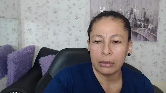 mature martina online show from 29, 6, 2026