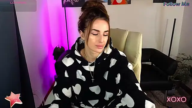 xx adrihanna xx online show from 11, 3, 2025