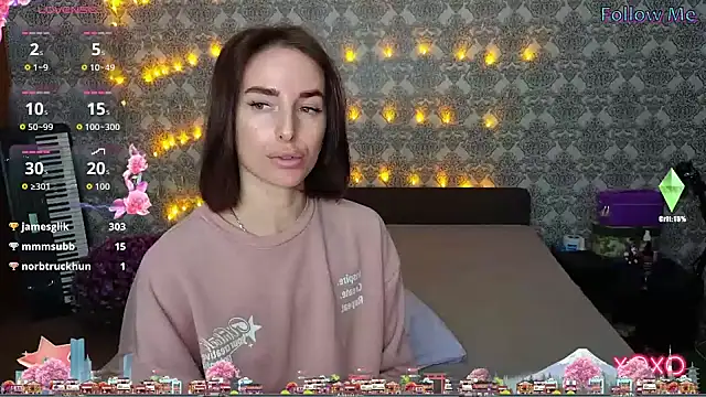 xx adrihanna xx online show from 17, 10, 2025