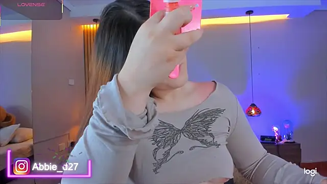 AbbieEdmond online show from 16, 9, 2025