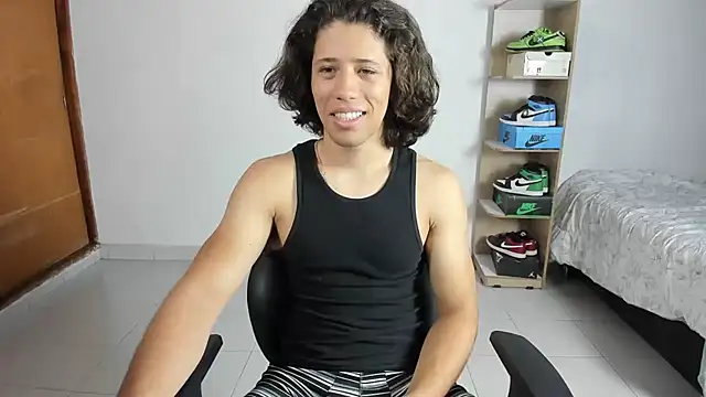 imtonny19 online show from 6, 2, 2025