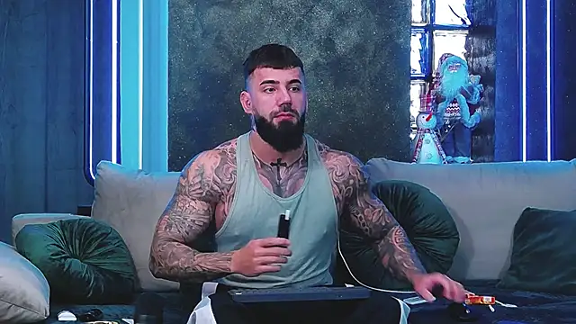 Snapshot of masterkingofmusclee chatting on 11, 12, 2024 masterkingofmusclee online show from 11, 12, 2024