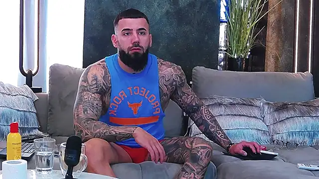 Snapshot of masterkingofmusclee chatting on 21, 3, 2025 masterkingofmusclee online show from 21, 3, 2025