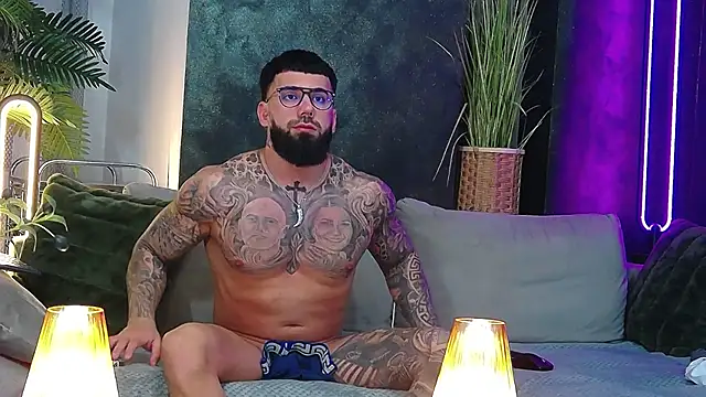 masterkingofmusclee online show from 11, 3, 2026