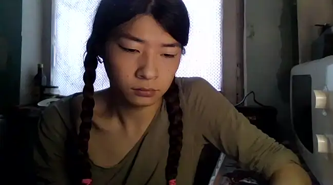 CarlyJoy online show from 26, 2, 2025