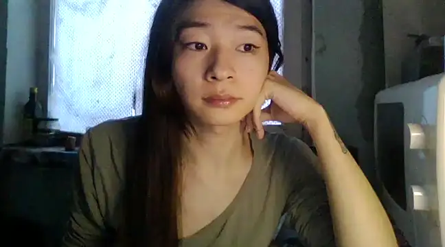 CarlyJoy online show from 1, 3, 2025