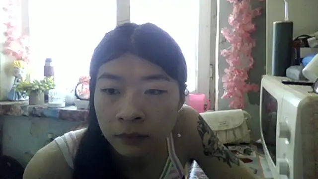 CarlyJoy online show from 12, 4, 2026