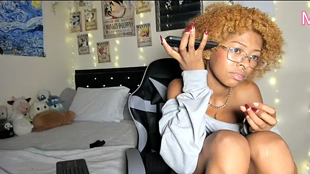 Cristal Jonasxh online show from 27, 1, 2025