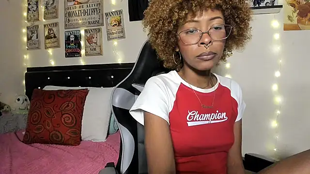 Cristal Jonasxh online show from 18, 9, 2025