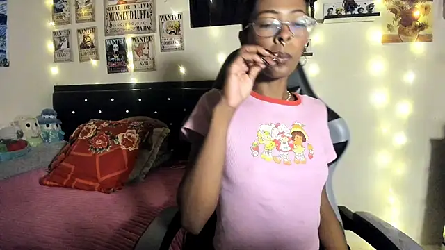 Cristal Jonasxh online show from 14, 11, 2025