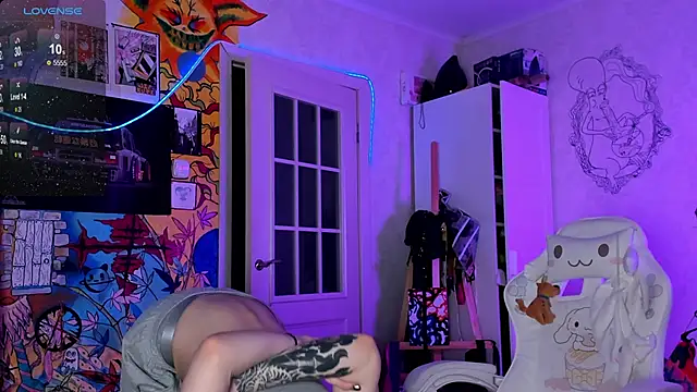 Sunny Mouse  online show from 27, 12, 2024