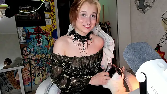 Sunny Mouse  online show from 5, 3, 2025