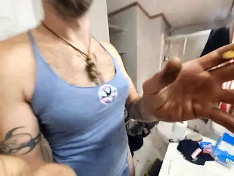 Bi curious86 online show from 18, 10, 2025