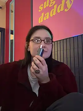 Snapshot of MakeBabyCum chatting on 2, 3, 2025 MakeBabyCum online show from 2, 3, 2025