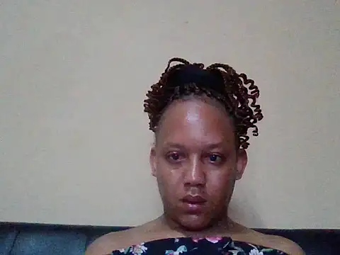 Snapshot of ShooingBunch chatting on 14, 10, 2025 ShooingBunch online show from 14, 10, 2025