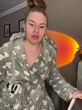 Snapshot of alexababy chatting on 6, 1, 2026 alexababy online show from 6, 1, 2026