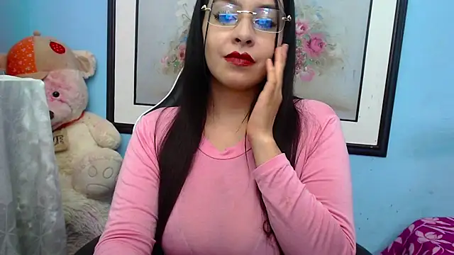 Snapshot of Luciana_and_Neitan chatting on 11, 1, 2025 Luciana and Neitan online show from 11, 1, 2025