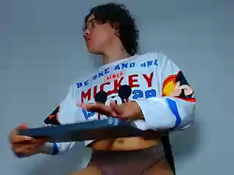 Thiago Foster online show from 6, 1, 2025