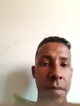 Snapshot of jhonjhon2131 chatting on 15, 11, 2025 jhonjhon2131 online show from 15, 11, 2025