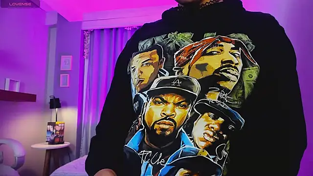 CoralineRicce  online show from 20, 1, 2025