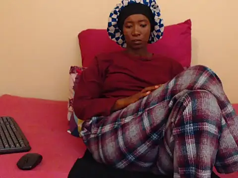 NikkiDickSavage online show from 18, 1, 2025