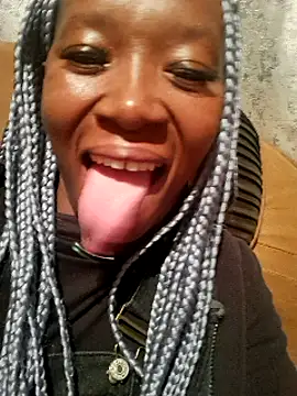 NikkiDickSavage online show from 16, 3, 2025