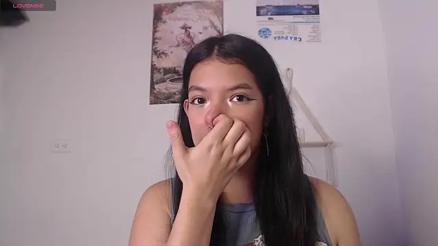 yungelitamor  online show from 27, 2, 2025