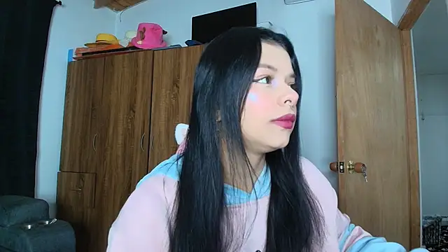 yungelitamor  online show from 27, 7, 2026