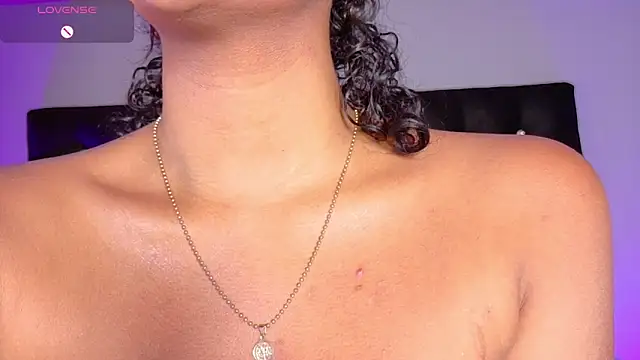 charlotteeruss online show from 22, 1, 2025