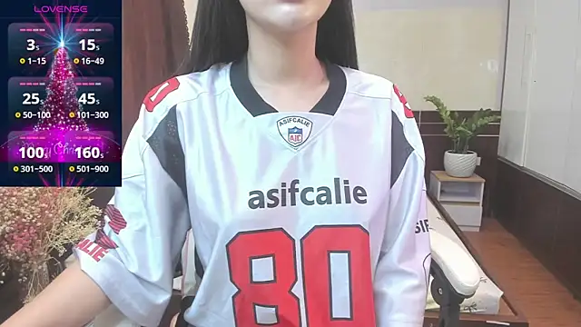 Snapshot of Mimini- chatting on 28, 11, 2025 Mimini- online show from 28, 11, 2025