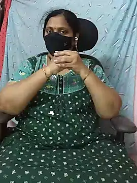 Snapshot of yours-kavaya chatting on 10, 1, 2025 yours-kavaya online show from 10, 1, 2025