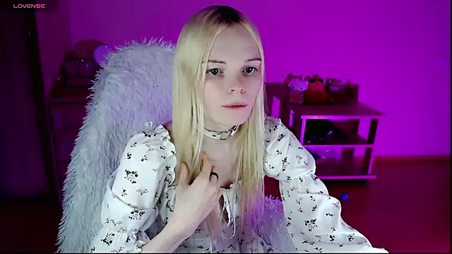 Emily Nyaffee online show from 15, 12, 2024