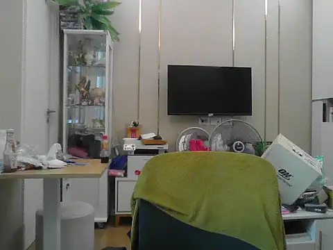 Snapshot of asianBtm11 chatting on 13, 9, 2025 asianBtm11 online show from 13, 9, 2025