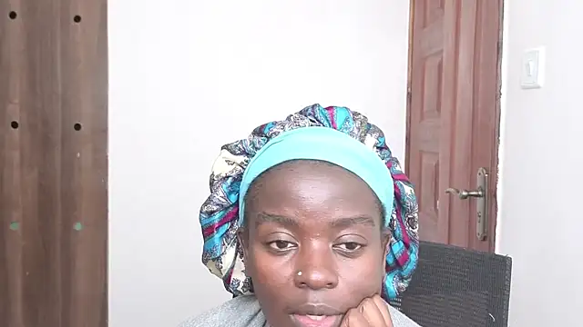 Snapshot of hornycreamybabe chatting on 10, 7, 2026 hornycreamybabe online show from 10, 7, 2026