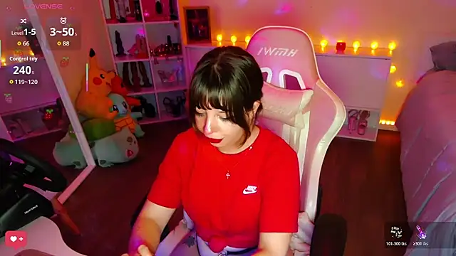 PetiteAngel666 online show from 18, 2, 2026