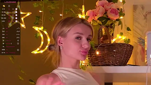 Snapshot of MissLovex chatting on 11, 3, 2025 MissLovex online show from 11, 3, 2025