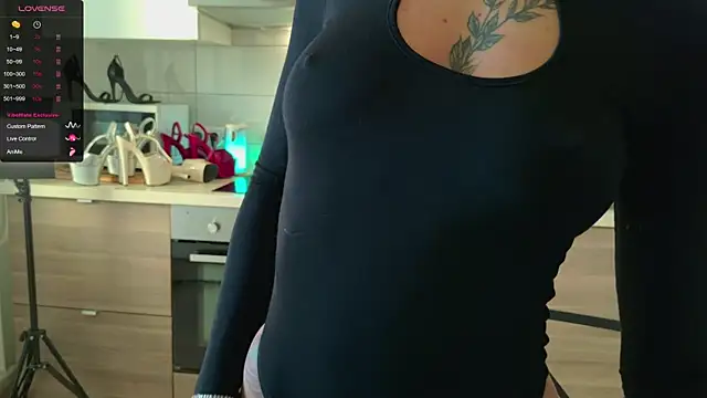 Snapshot of MissLovex chatting on 26, 9, 2025 MissLovex online show from 26, 9, 2025