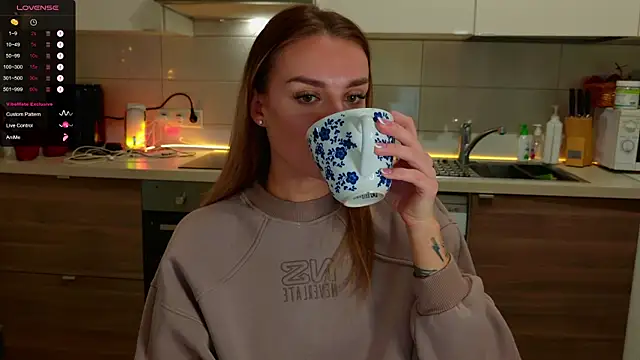 Snapshot of MissLovex chatting on 13, 11, 2025 MissLovex online show from 13, 11, 2025