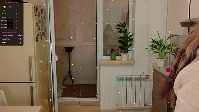 Snapshot of MissLovex chatting on 3, 12, 2025 MissLovex online show from 3, 12, 2025