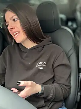 LadyLena1 online show from 5, 2, 2025