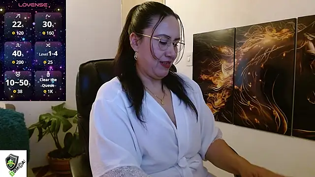 Snapshot of amalia_brunette chatting on 8, 9, 2025 amalia brunette online show from 8, 9, 2025