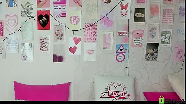 Snapshot of little_radiant_sun chatting on 21, 10, 2025 little radiant sun online show from 21, 10, 2025