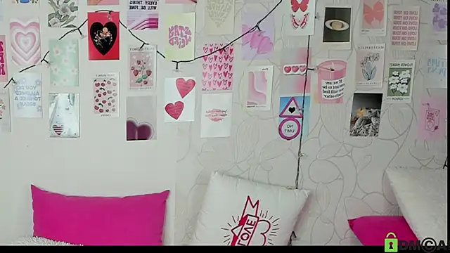 Snapshot of little_radiant_sun chatting on 8, 11, 2025 little radiant sun online show from 8, 11, 2025