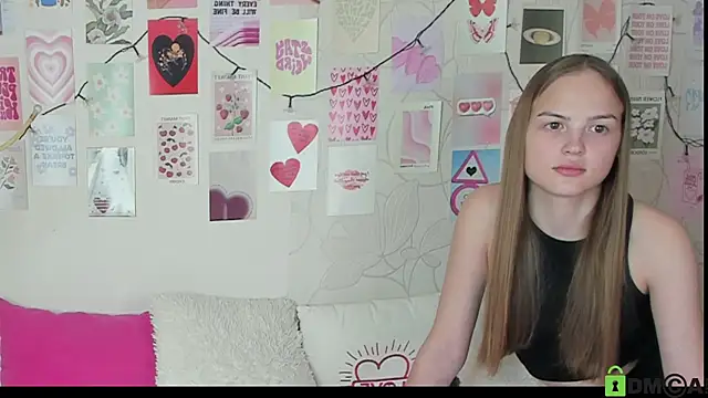 Snapshot of little_radiant_sun chatting on 24, 11, 2025 little radiant sun online show from 24, 11, 2025