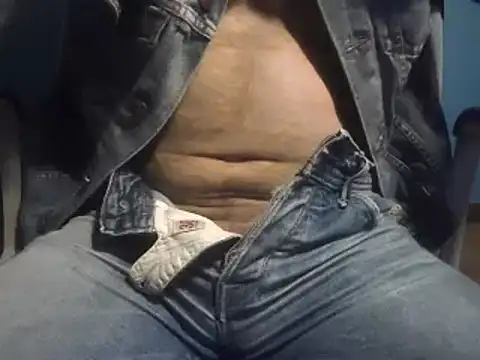 Snapshot of Pol8822 chatting on 23, 1, 2025 Pol8822 online show from 23, 1, 2025