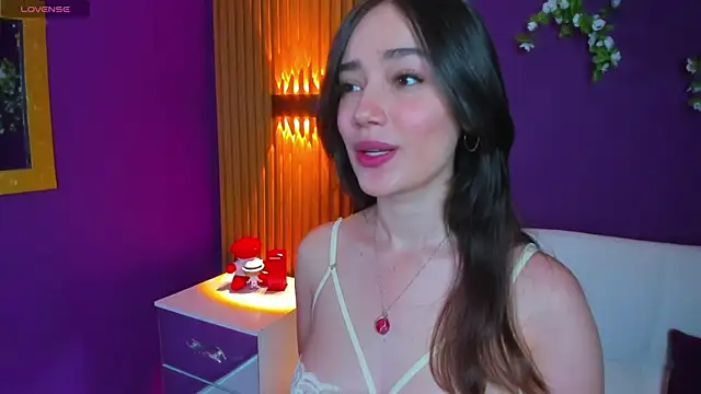 Kate Amaretto  online show from 9, 12, 2024