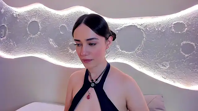 Kate Amaretto  online show from 13, 12, 2025