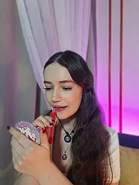 Kate Amaretto  online show from 5, 7, 2026